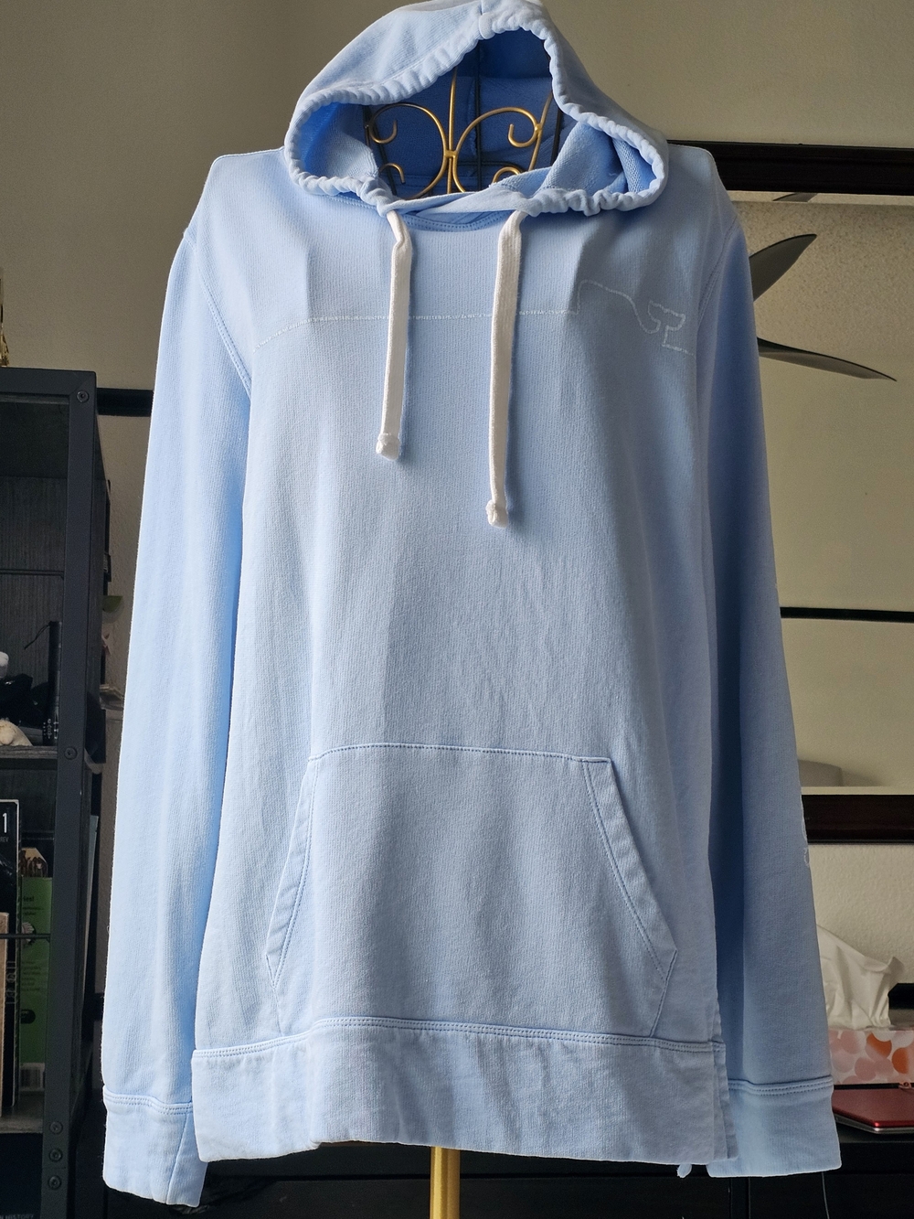 Vineyard Vines Light Blue Hoodie (M) - Picture 2 of 8
